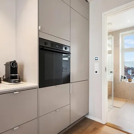 Renovated In Area Апартаменти Берген