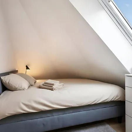 Apartment Renovated In Area Bergen